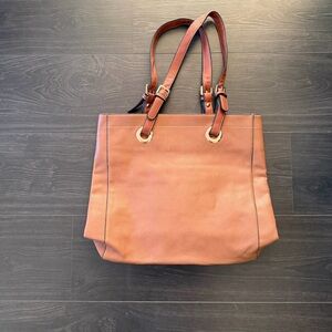 Elegant Tan/Brown Tote Bag w/ adjustable straps